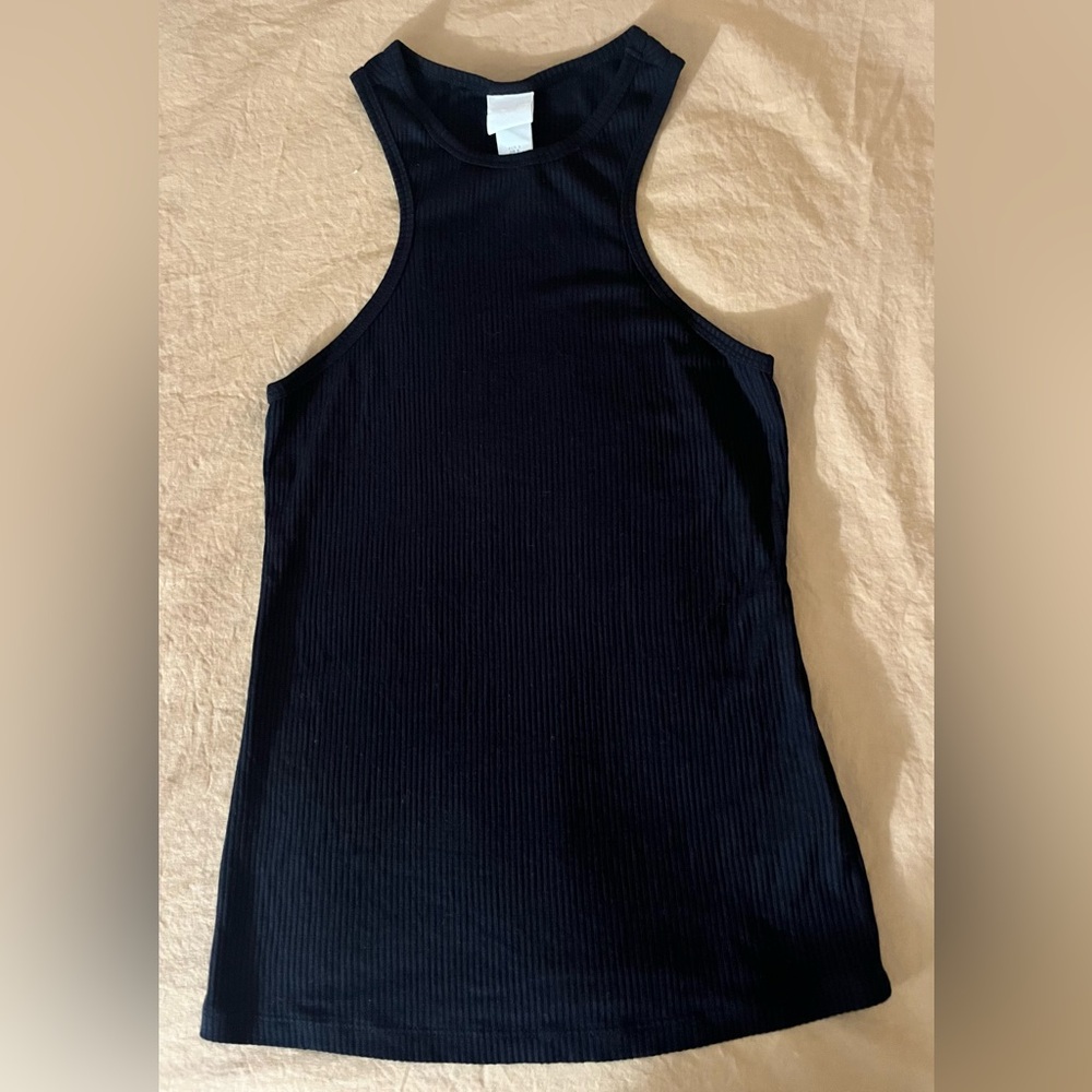 H&M Razor Back Tank 🖤